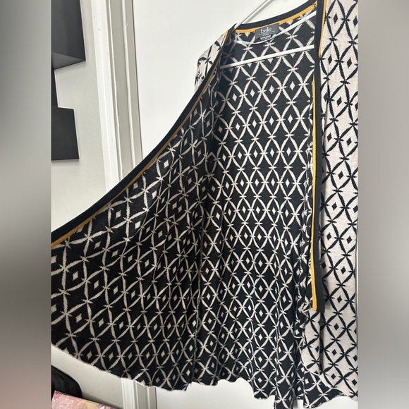 Stylish artsy diamond pattern knit cardigan size M - Picture 3 of 5